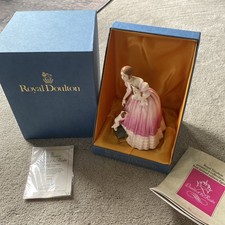 VINTAGE 1988 Royal Doulton Queen Victoria HN3125 Queens of the Realm Figurine ✨ picture