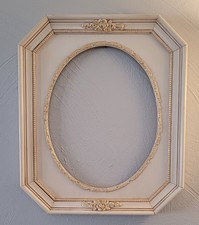 Vtg  Oranate Shabby Chic Octagon & Oval Picture Frame W Gold Gilt Carvings 11x14 picture