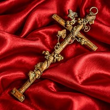 Beautiful Antique Victorian Bronze Cross Grapevine and Ivy Religious Wall Decor  picture