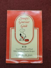 Vtg SNOOPY'S GOURMET GUIDE, C. Schulz, 12 of Snoopy's Favorite Recipes From 1967 picture