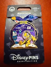 NEW 2026 RunDisney Walt Disney World Marathon Weekend Medal 5K Pluto Pin picture