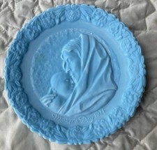 Fenton Mother’s Day 1971 Collectible Plate 8” Blue/White Satin Color picture