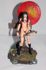 2001 Moore Creations VAMPIRELLA MOON GRAVEYARD limited edition figure  picture