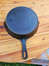 Antique Vollrath #8 Cast Iron Skillet Smooth Bottom Restored Seasoned Pristine picture