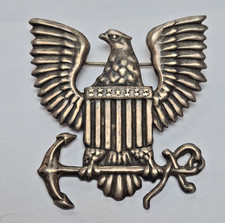 Vintage US Navy Recruiting Command Cap Badge picture