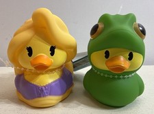 Disney Duckalooz Rubber Duck RAPUNZEL & PASCAL NEW picture
