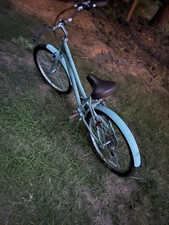 Cool Bike In Perfect Condition And Has Very Comfortable Seats And Looks New. picture