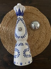 Clase Azul Reposado Tequila 750ml Collectible Blue & White Ceramic Bottle Empty picture
