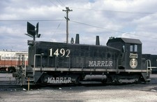 RR Photo-ILLINOIS CENTRAL IC 1492 SW9 at Chicago Il  4/10/1989 picture