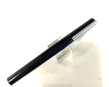 Black Osmiroid cartridge Fountain Pen w/ B2 broad stub nib. Excellent condition picture