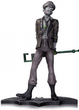 DC Collectibles Batman: Arkham City The Riddler Statue NEW Defective Neck Hole picture