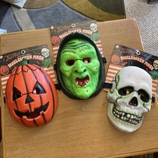 Halloween III Season Of The Witch Lot Of 3 Masks. Hard Plastic. New. Vibrant picture