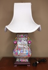 Vintage Chinese Rose Mandarin / Rose Medallion Porcelain Table Lamp picture