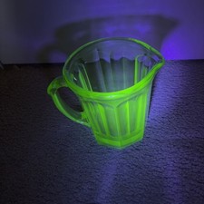 Vintage 1930’s Hazel-Atlas A&J Depression Glass Pitcher Green Uranium, Nice One picture