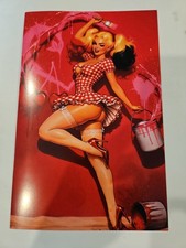 Pin-Up Queens Exclusive #1 Retro Paint Splash Virgin Exclusive Ltd 100 Cool picture