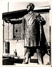 LD354 1939 Original Photo WOODROW WILSON STATUE DESTROYED BY GERMANS WWII POLAND picture