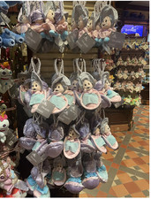 Genuine 2025 Disney Alice in Wonderland Baby Oyster Shell Keychain Keyrings  picture