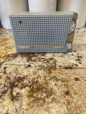 Hitachi TH-667 Transistor 6 Radio - Light Blue vtg 50s Made in Japan - IT WORKS picture