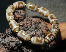 Energy Tibetan old Agate Fold Line 2 Eyed Bucket Sh dZi Bead Amulet Bracelet 5A+ picture