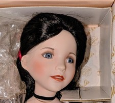 Snow White Collectible - Edwin M Knowles - Heroines of the Forrest Collection picture
