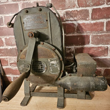 VINTAGE STEWART WARNER MODEL 796 A JEEP WILLYS HAND CRANK HEATER - 1943 MILITARY picture
