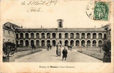 Old postcard Hospice de MEAUX - Cour d'honneur (29292956) picture