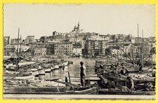 CPSM France 13 - MARSEILLE UN CORNER DU PORT FISHERMEN glassworks Paul LAURENT & Cie picture