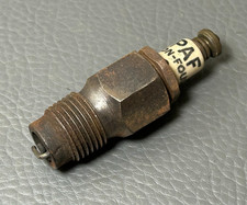 VINTAGE P A F non foul SPARK PLUG no box picture