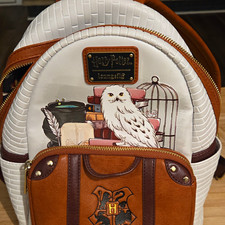 Loungefly Harry Potter Hedwig Books Mini Backpack Bag w/ Hogwarts Crest picture