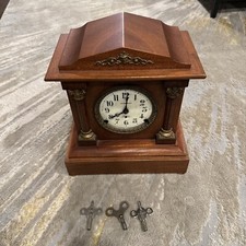 Antique Seth Thomas Mantle Clock with Key September  very good condition Read picture