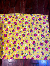 Vintage feedsack yellow red flowers full size picture