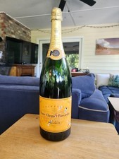 VTG Veuve Clicquot Ponsardin Brut 3L Sealed Empty Dummy Bottle Decor Collectible picture