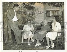 1940 Press Photo Wendell L. Willkie & Family Members in Rushville, Indiana picture