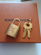 Lock & Key  💜💜💜 LV matte gold  315 picture