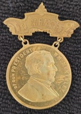 CIRCA 1901 McKINLEY HANGING MEDAL IN MEMORY BRASS HANGER BADGE - 1.5