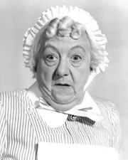 English actress Margaret Rutherford wearing a maids housecoat bonn- Old Photo picture
