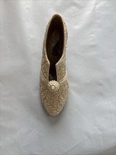 Just the Right Shoe 