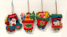 VTG CHRISTMAS BUCILLA FELT AND SEQUIN 'SANTA'S TRAIN
