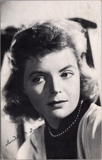 Dorothy McGuire Signed RPPC Postcard Vanguard Studio Culver City 1947 picture