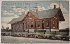 Vintage Postcard C R I & P Railroad Station Oskaloosa Iowa  AA141 picture