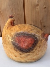 Fantastic Craft Nesting Hen Chicken Round Cast Resin Farmhouse Country Decor picture