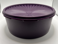 Tupperware Purple plum 7.5 cup 8