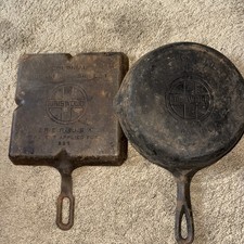 Vintage colonial breakfast skillet Griswold pan and another Griswold skillet 6 picture