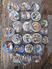 The Bradford Exchange Winnie the Pooh 3D Hanging Plates Vintage, Set of 12 picture
