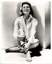 LG943 Original Photo NAN MARTIN Beautiful Mature Barefoot TV Film Actress Smile picture