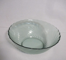 Arcoroc France Serving Bowl Green Swirl Glass 9” - Vintage - Scallop Edge picture