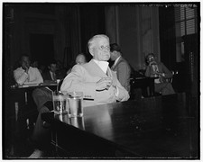 Photo:Unidentified Man Courtroom 1940s Conference Room Photo picture