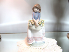Lladro 5467 May Flowers Girl with Flowers 1987 Daisa Spain 7