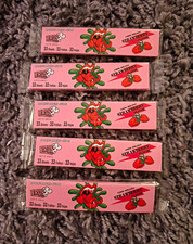 5 Packs of 33 Sheets Rolling LongPaper with Strawberry Flavour Bros Strawberry Joint picture