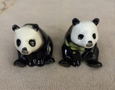 Pacific Giftware's Panda Attractives Magnetic Salt & Pepper Shakers. They Kiss picture
